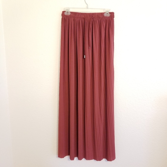 Jon & Anna Dresses & Skirts - Jon & Anna Pleated Maxi Skirt Dusty Rose Mauve